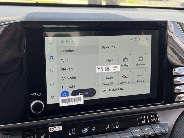 Photo of 2025 Ice Cap Toyota Camry