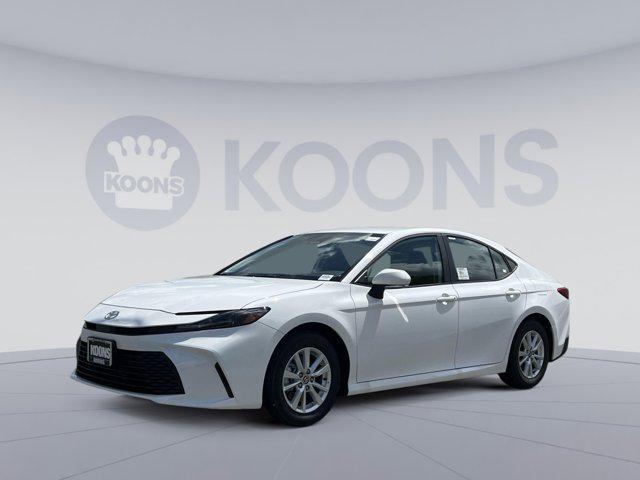 Photo of 2025 Ice Cap Toyota Camry
