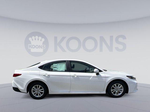 Photo of 2025 Ice Cap Toyota Camry