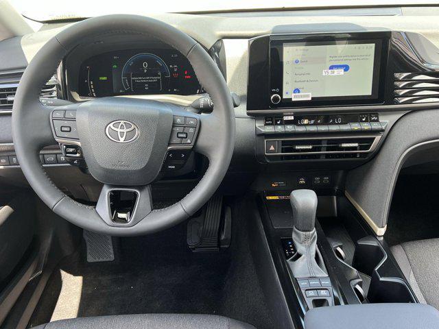 Photo of 2025 Ice Cap Toyota Camry