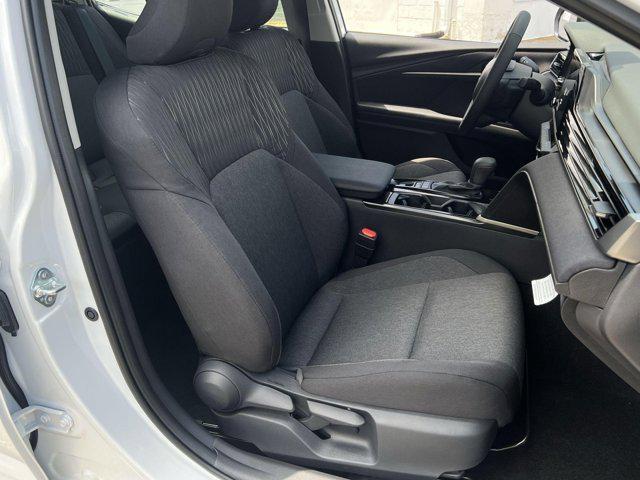 Photo of 2025 Ice Cap Toyota Camry