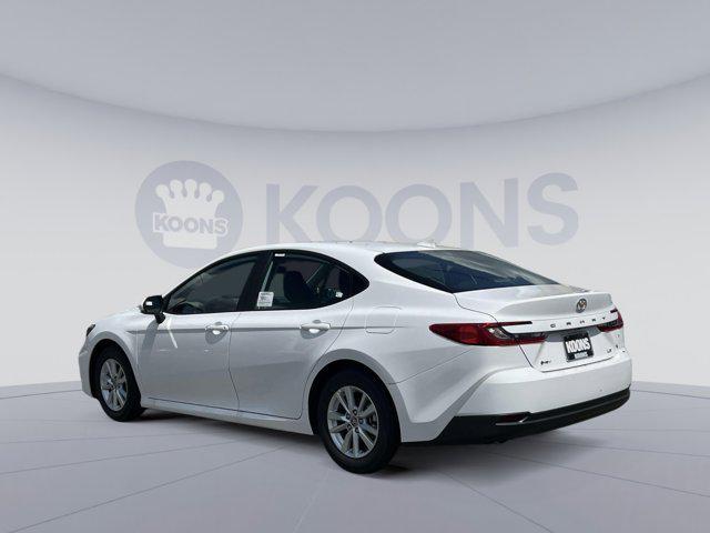 Photo of 2025 Ice Cap Toyota Camry