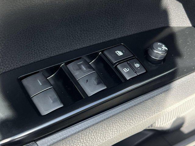 Photo of 2025 Ice Cap Toyota Camry