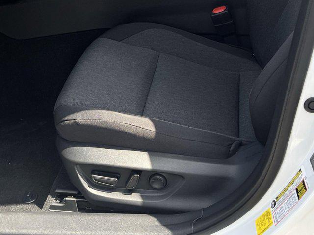 Photo of 2025 Ice Cap Toyota Camry