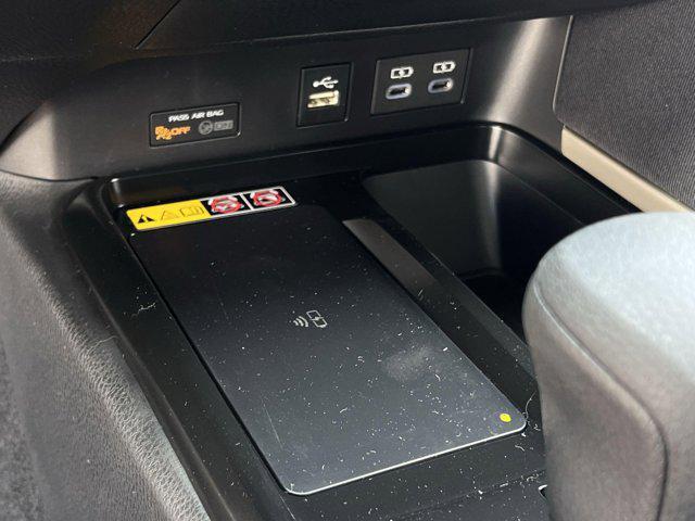 Photo of 2025 Ice Cap Toyota Camry