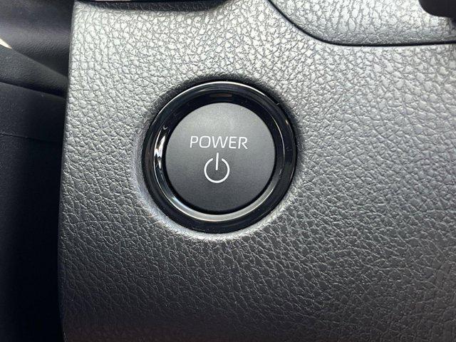 Photo of 2025 Ice Cap Toyota Camry