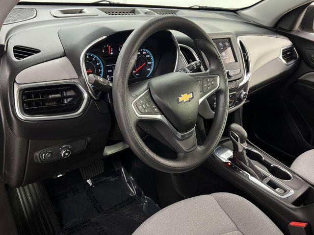 Photo of 2022 Mosaic Black Metallic Chevrolet Equinox