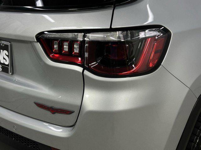 Photo of 2024 Silver Zynith Metallic Clearcoat Jeep Compass