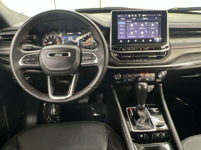 Photo of 2024 Silver Zynith Metallic Clearcoat Jeep Compass