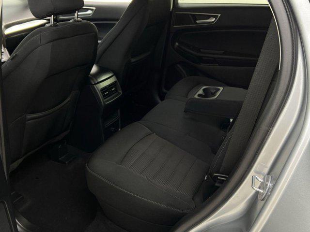 Photo of 2022 Iconic Silver Metallic Ford Edge