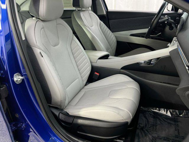 Photo of 2022 Intense Blue Hyundai ELANTRA