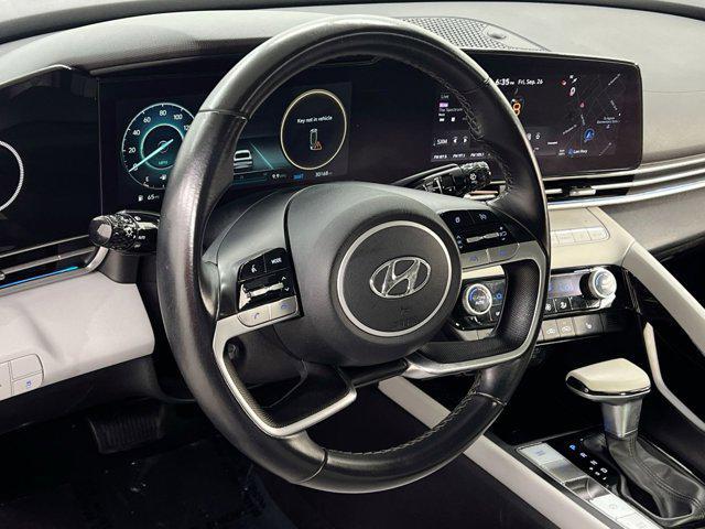 Photo of 2022 Intense Blue Hyundai ELANTRA