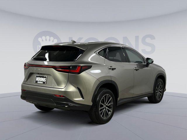 Photo of 2022 Atomic Silver Lexus NX 350