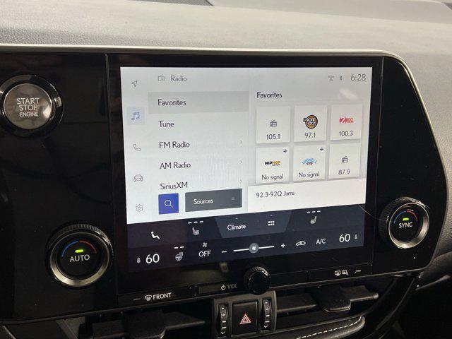 Photo of 2022 Atomic Silver Lexus NX 350