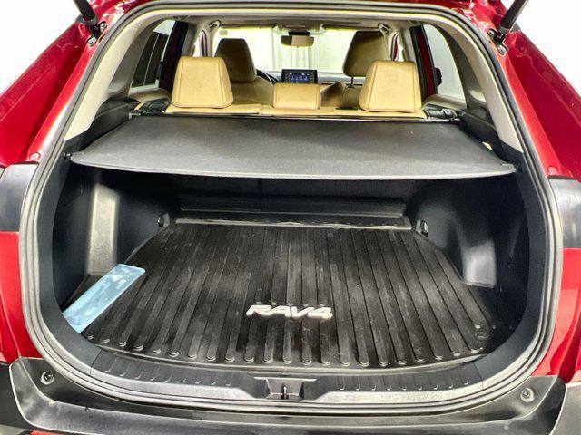 Photo of 2022 Ruby Flare Pearl Toyota RAV4 Hybrid