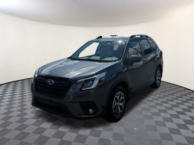 Photo of 2022 Magnetite Gray Metallic Subaru Forester