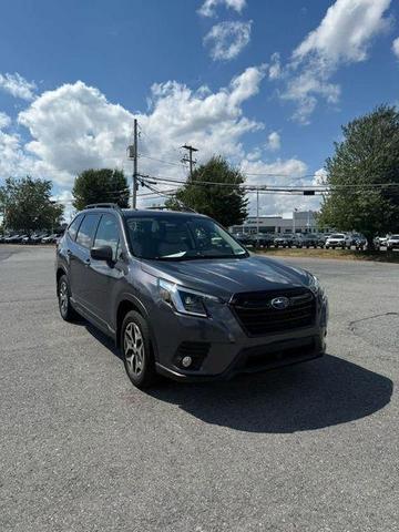 Photo of 2022 Magnetite Gray Metallic Subaru Forester