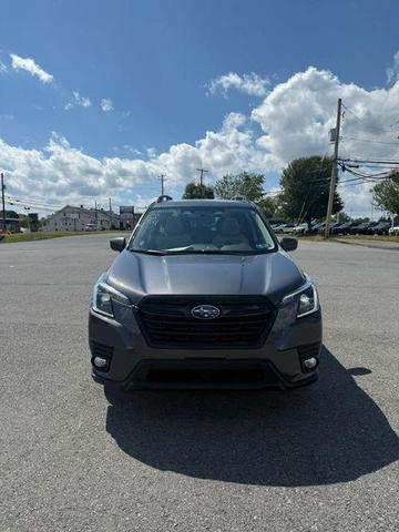 Photo of 2022 Magnetite Gray Metallic Subaru Forester