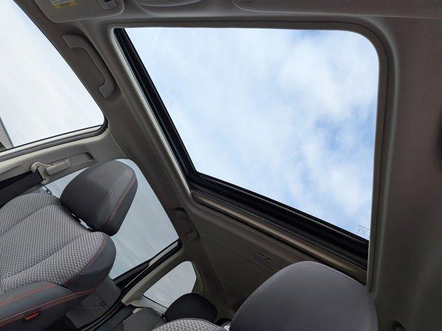 Photo of 2022 Crystal White Pearl Subaru Forester