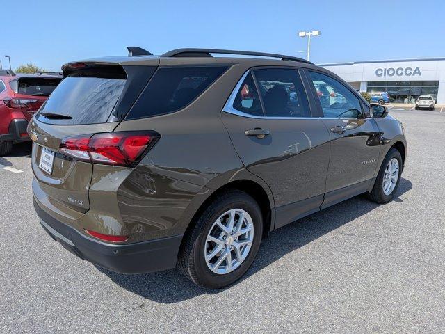 Photo of 2024 Harvest Gold / Bronze Chevrolet Equinox