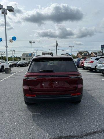 Photo of 2025 Velvet Red Pearlcoat Jeep Grand Cherokee
