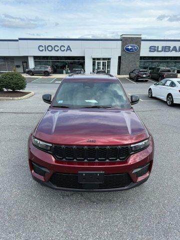 Photo of 2025 Velvet Red Pearlcoat Jeep Grand Cherokee