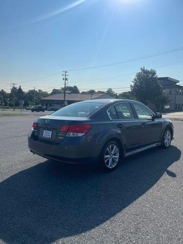 Photo of 2014 Carbide Gray Metallic Subaru Legacy