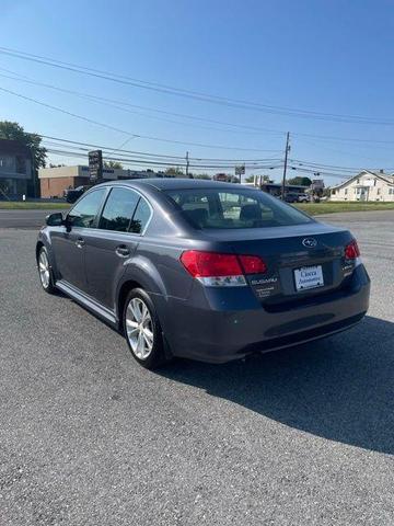 Photo of 2014 Carbide Gray Metallic Subaru Legacy
