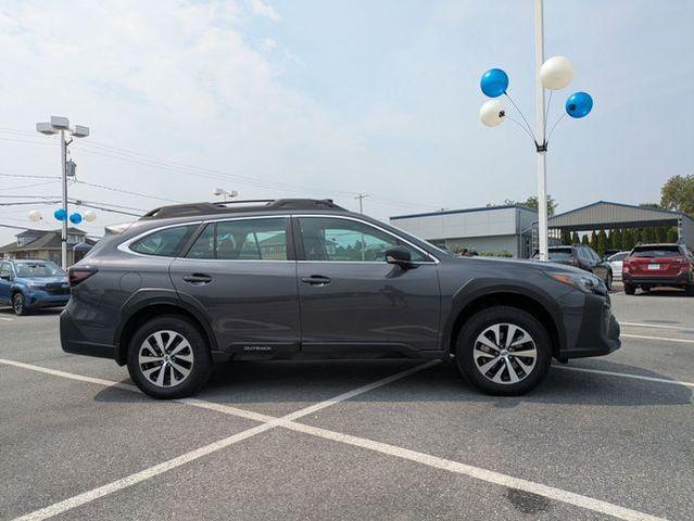 Photo of 2025 Gray Subaru Outback