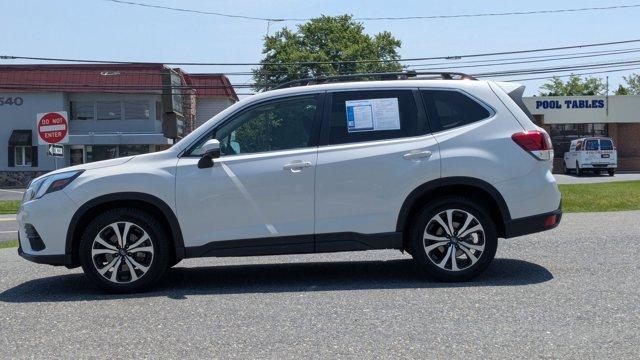 Photo of 2022 Crystal White Pearl Subaru Forester