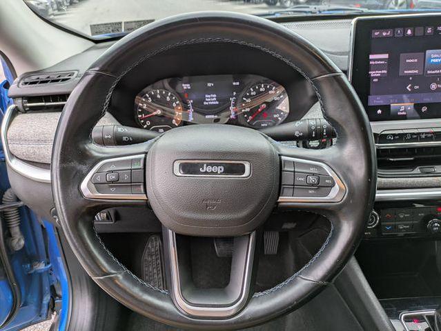Photo of 2022 Laser Blue Jeep Compass