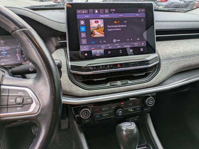 Photo of 2022 Laser Blue Jeep Compass