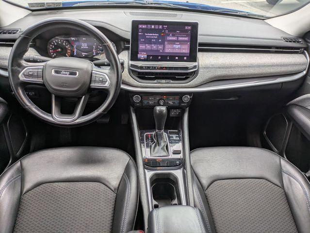 Photo of 2022 Laser Blue Jeep Compass