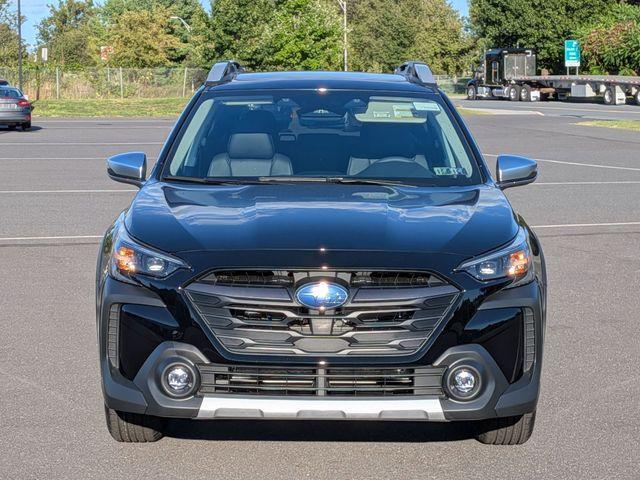 Photo of 2025 Black / Silver Subaru Outback