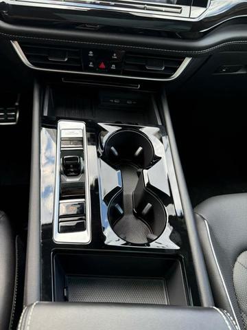 Photo of 2025 Platinum Gray Metallic Volkswagen Atlas