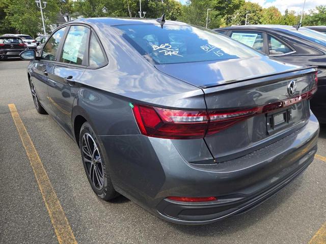 Photo of 2025 Platinum Gray Metallic Volkswagen Jetta