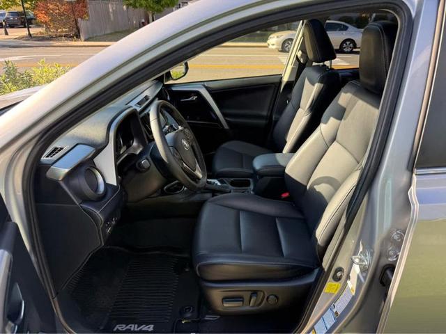 Photo of 2018 Silver Sky Metallic Toyota RAV4 Hybrid