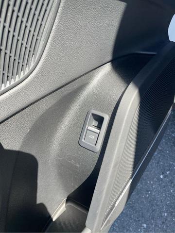 Photo of 2023 Glacier White Metallic Audi Q5