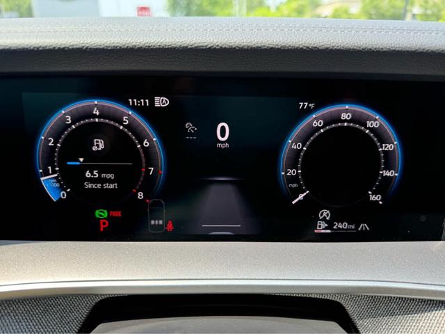 Photo of 2025 Platinum Gray Metallic Volkswagen Tiguan