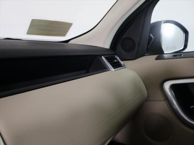 Photo of 2019 Blue Land Rover Discovery Sport