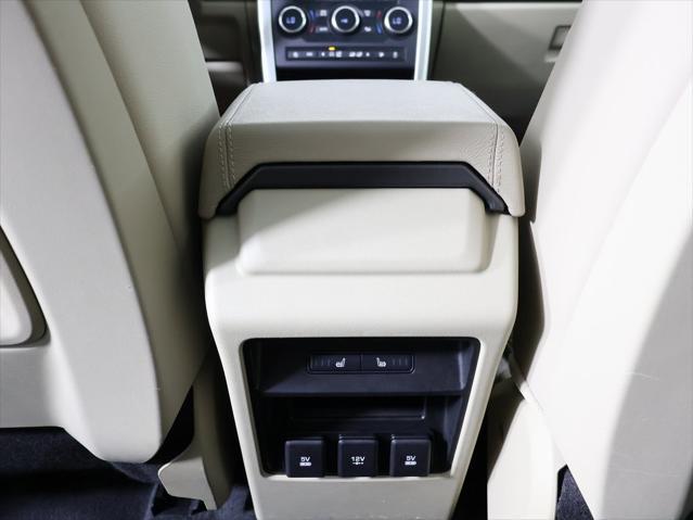 Photo of 2019 Blue Land Rover Discovery Sport