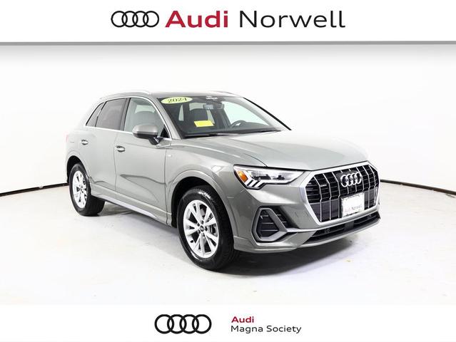 Photo of 2024 Chronos Gray Metallic Audi Q3