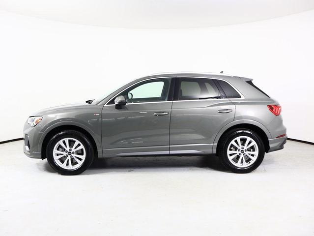 Photo of 2024 Chronos Gray Metallic Audi Q3