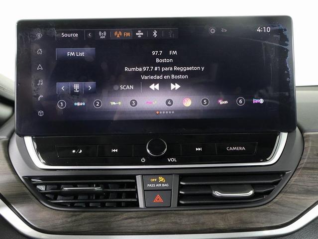 Photo of 2023 Gun Metallic Nissan Altima