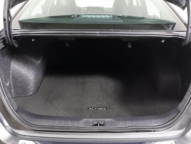 Photo of 2023 Gun Metallic Nissan Altima