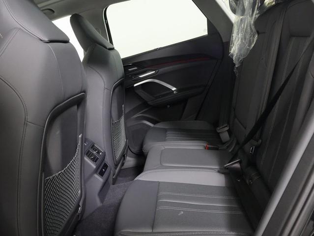 Photo of 2025 Mythos Black Metallic Audi Q5
