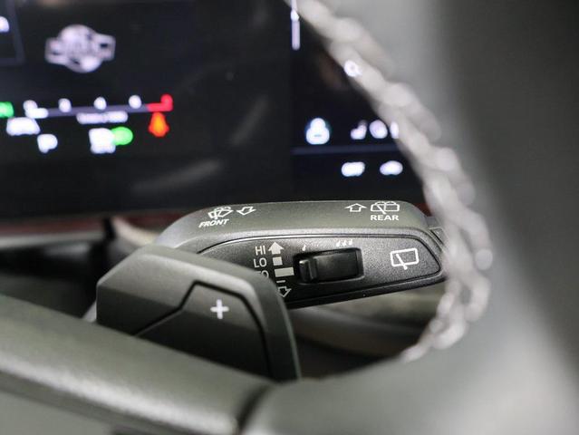 Photo of 2025 Mythos Black Metallic Audi Q5
