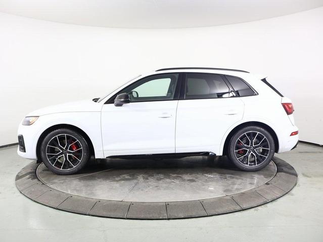 Photo of 2025 Glacier White Audi SQ5