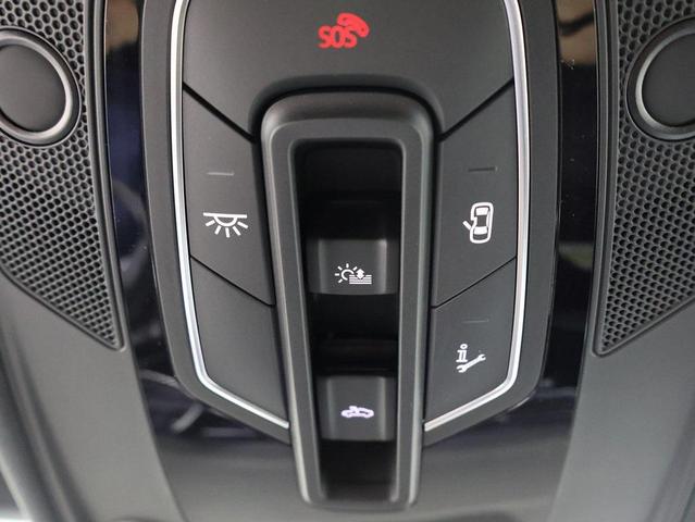 Photo of 2026 mythos black metallic Audi Q8