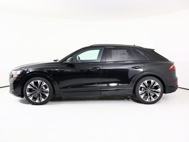 Photo of 2026 mythos black metallic Audi Q8